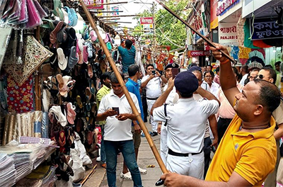 illegal hawkers in Kolkata